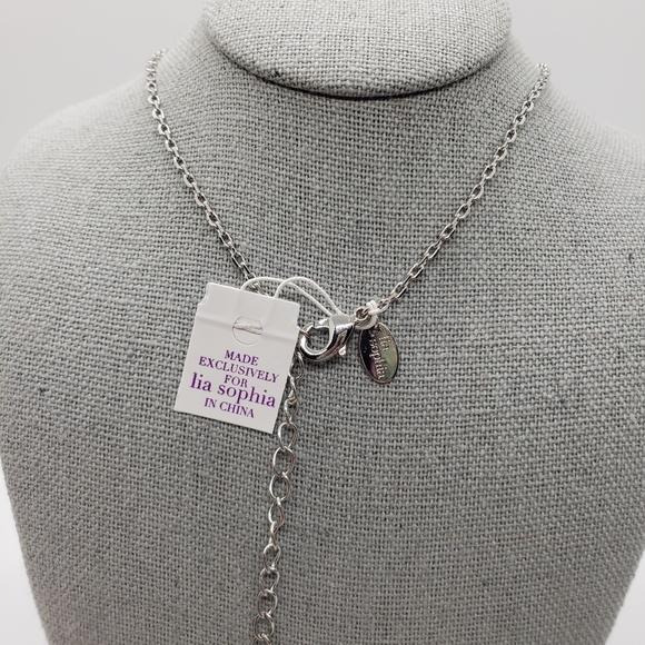 Lia Sophia Super Fan Necklace ❤ - Picture 5 of 7